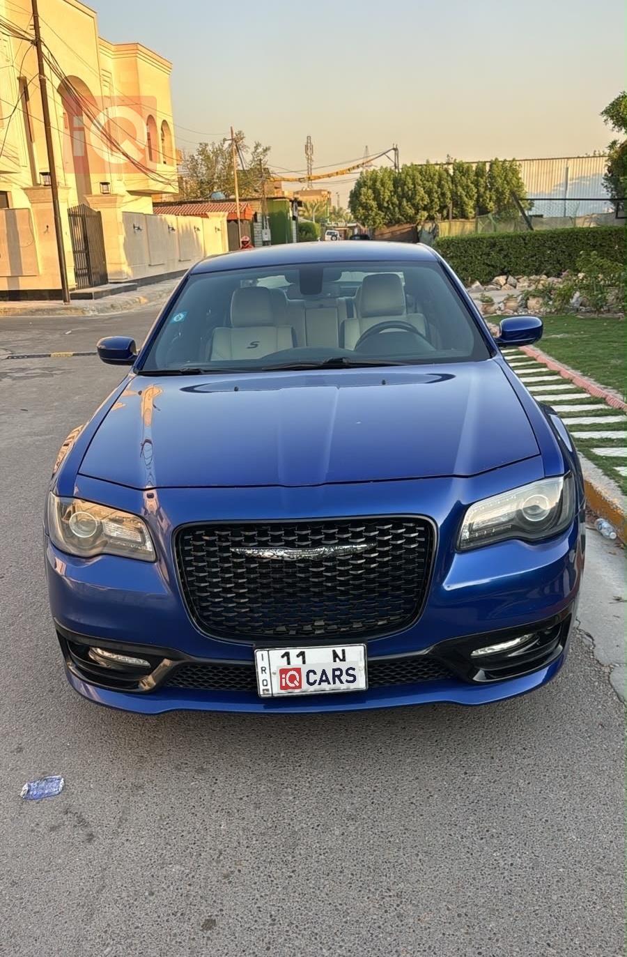 كرايسلر 300